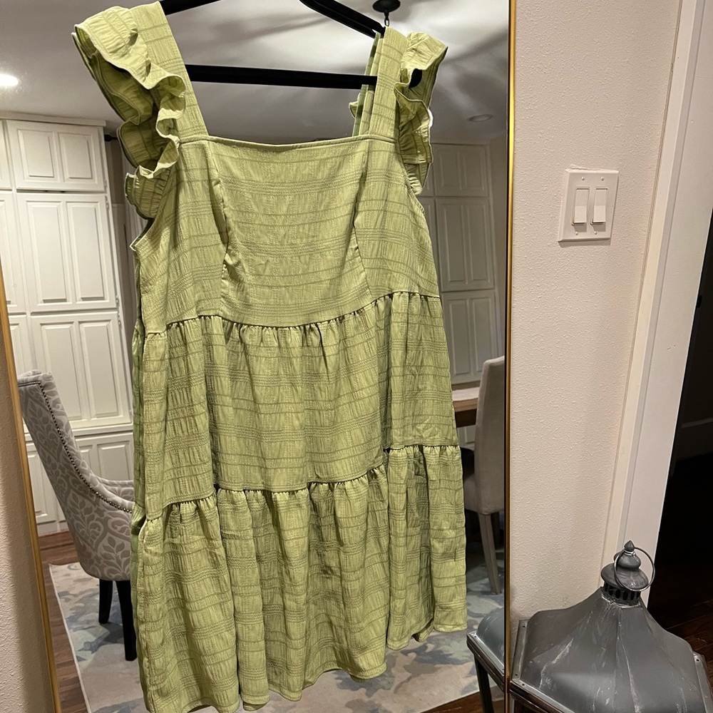 Green Sleeveless Dress